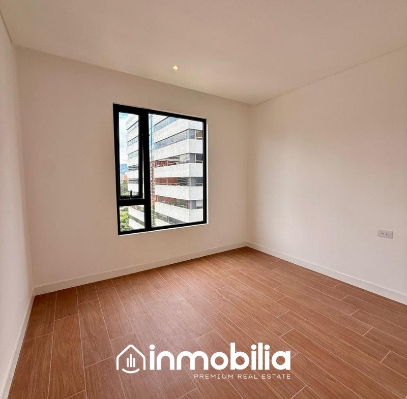 Apartamento en Renta en Ferré Diez, Zona 10, Ciudad de Guatemala - Miniatura 8