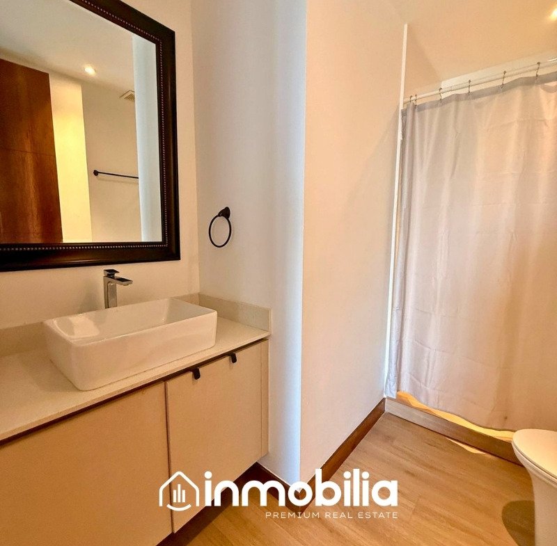 Apartamento Amueblado en Renta en Artis, Zona 13, Ciudad de Guatemala - Image 2