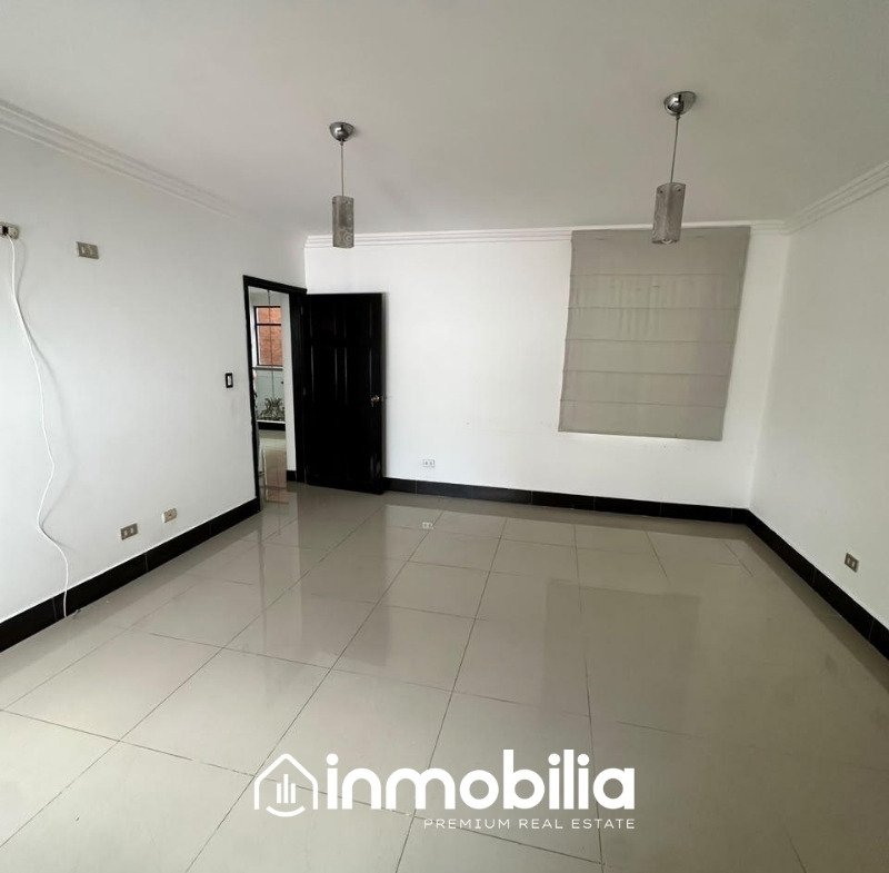 Casa en Venta en Colonia Montesolar, Zona 16, Ciudad de Guatemala - Miniatura 22