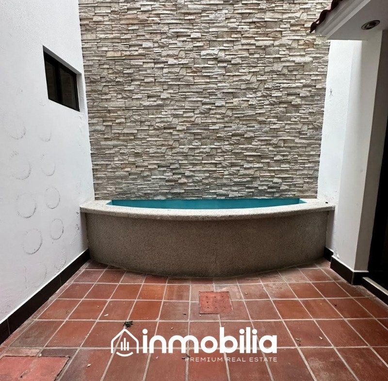Casa en Venta en Colonia Montesolar, Zona 16, Ciudad de Guatemala - Miniatura 9